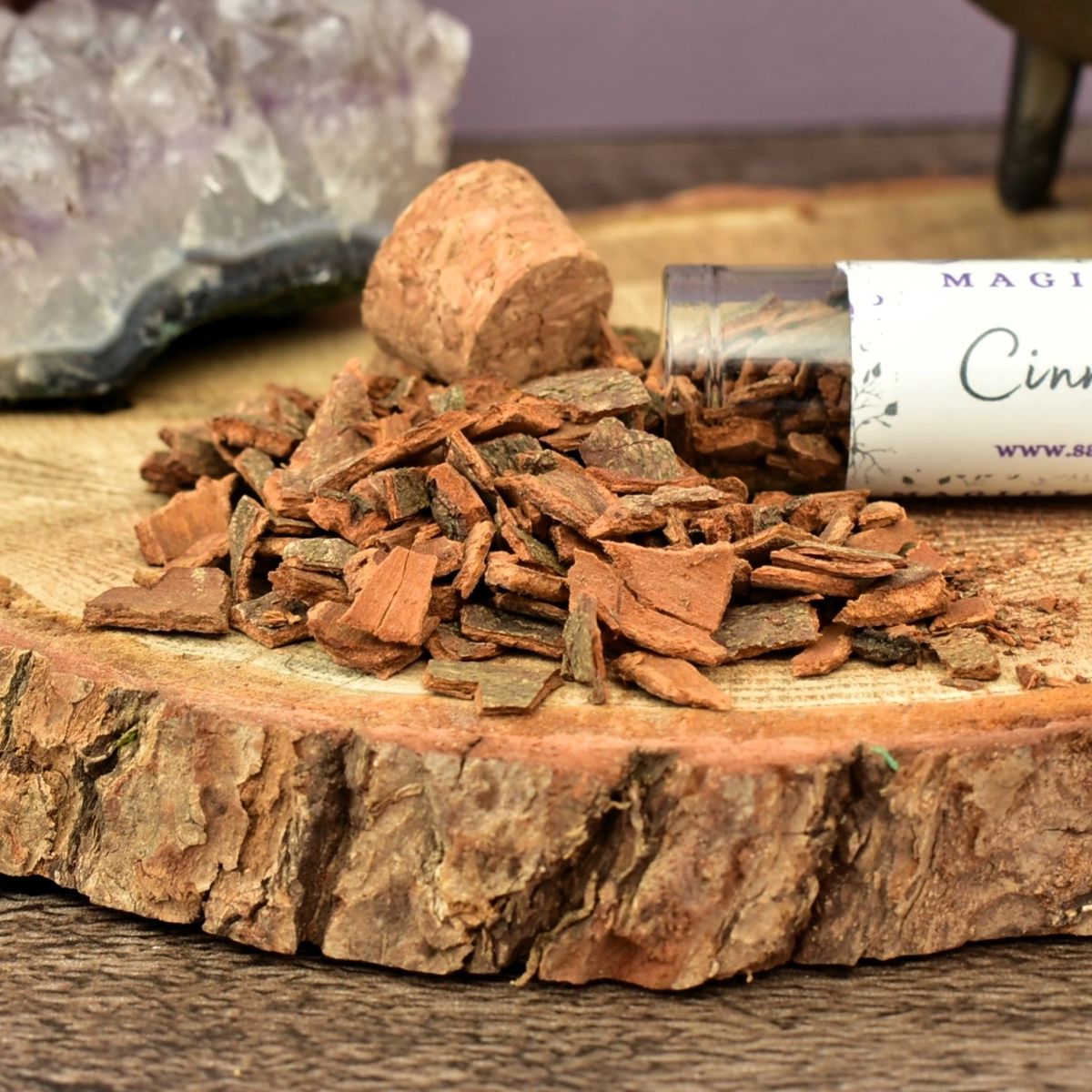 Cinnamon Bark perfect to boost the energy of your manifestation spells.