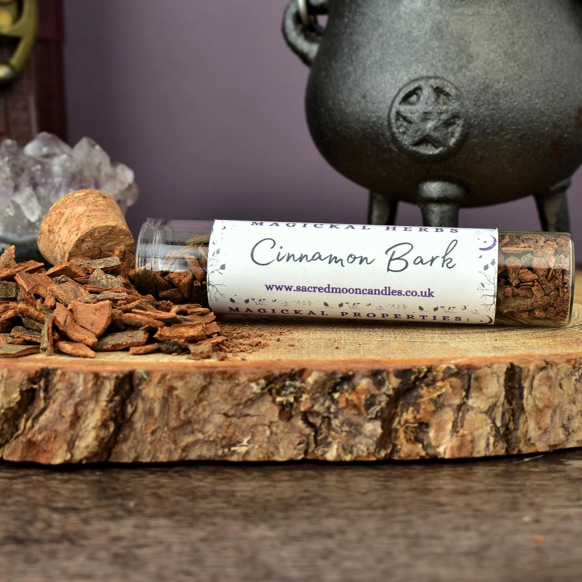 Cinnamon Bark perfect to boost the energy of your manifestation spells.