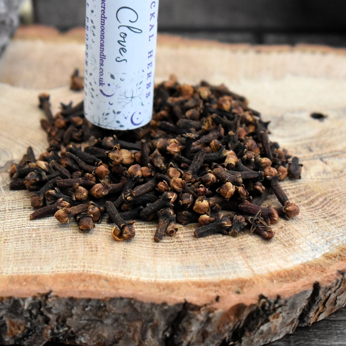 Cloves perfect for witchcraft divination rituals and clairvoyance practices.